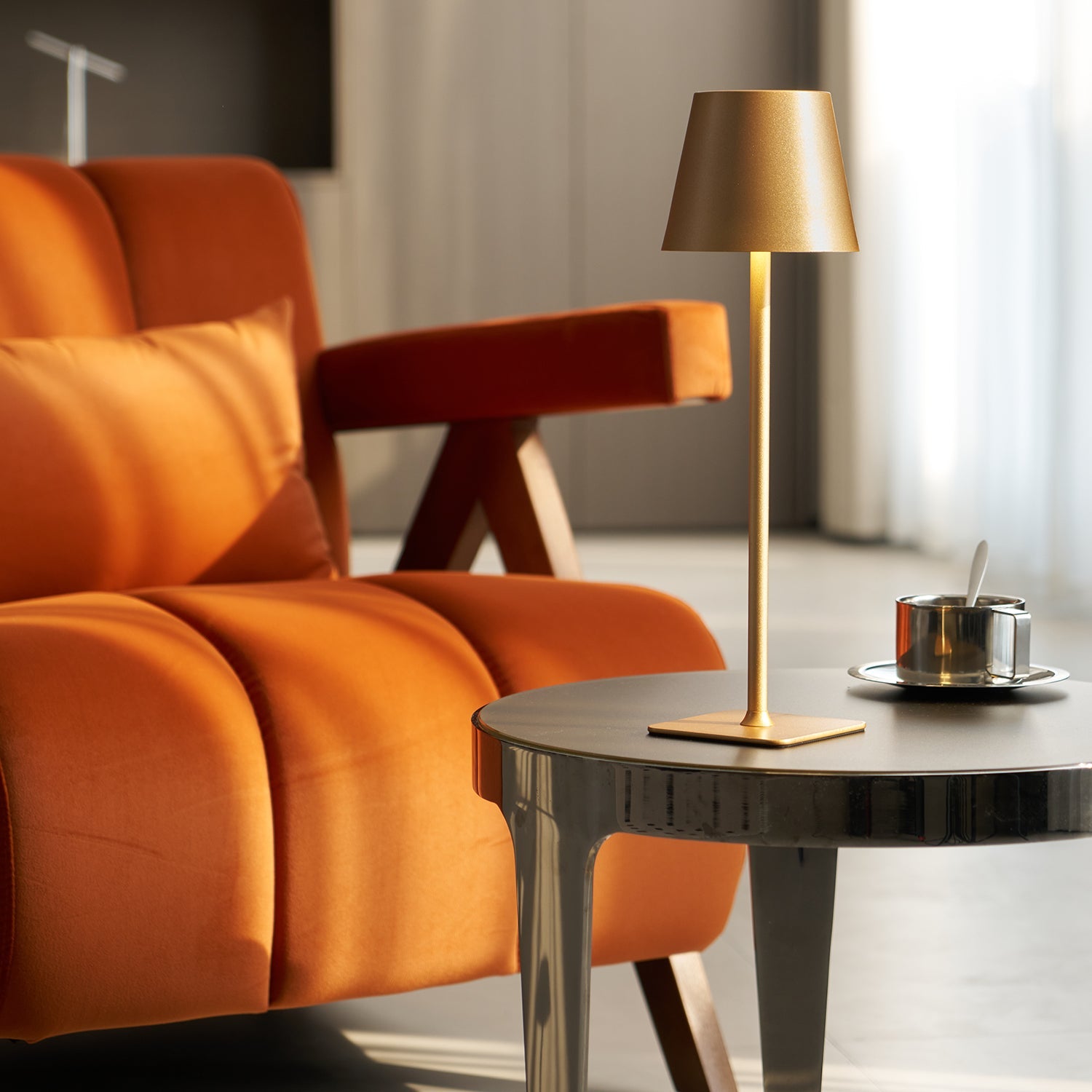 Doku Table Lamp - Loonglight