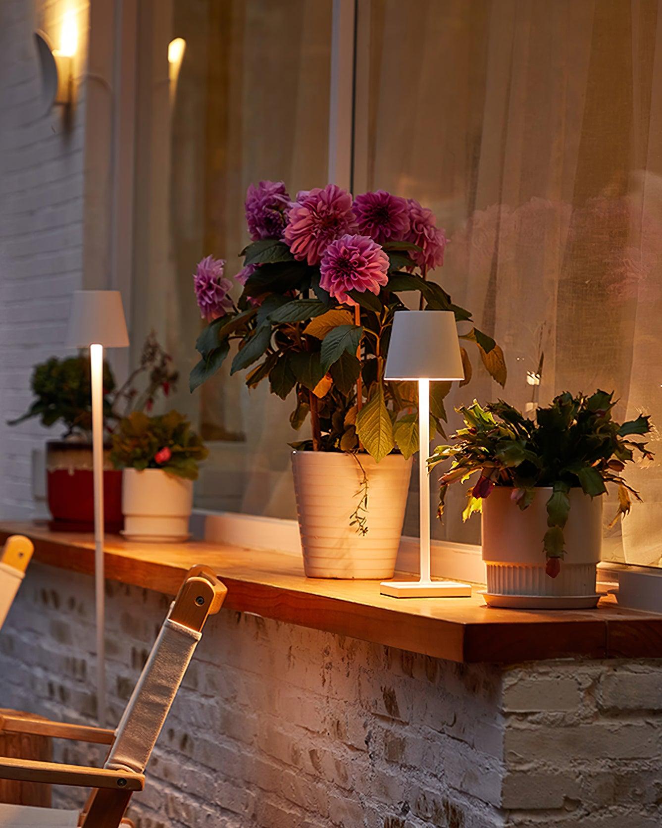 Doku Table Lamp - Loonglight