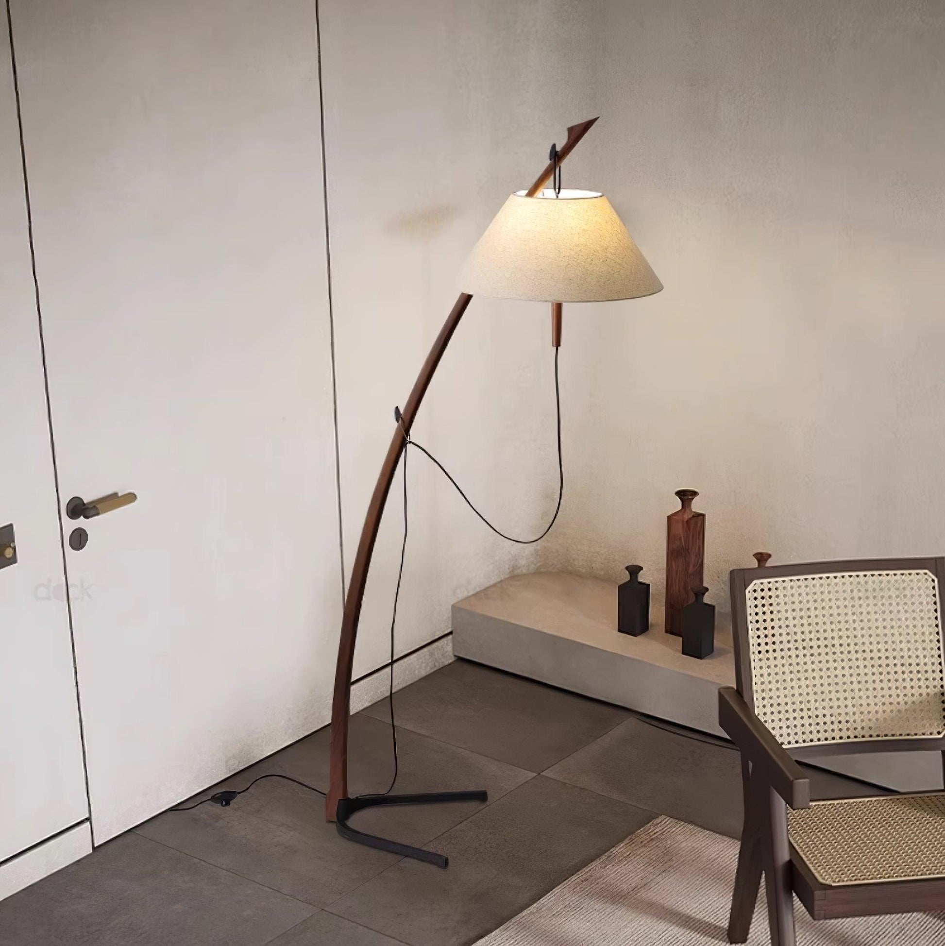 Dornstab Floor Lamp - Loonglight