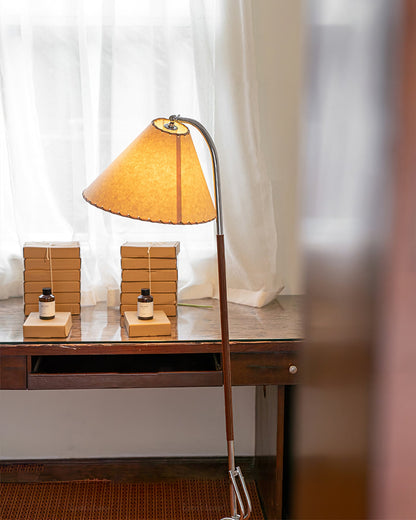 Dornstab Tripod Floor Lamp - Loonglight