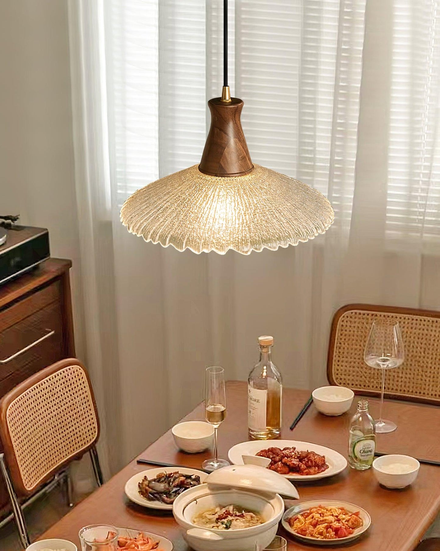 Eikon Glass Pendant Light