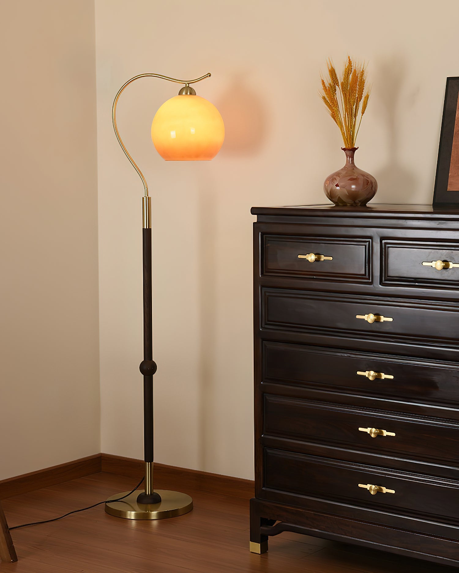 Elaina Floor Lamp - Loonglight