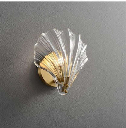 Elegant Seashell Wall Light - Loonglight
