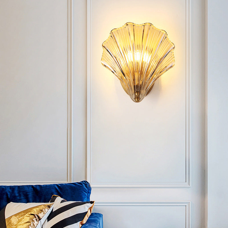 Elegant Seashell Wall Light - Loonglight