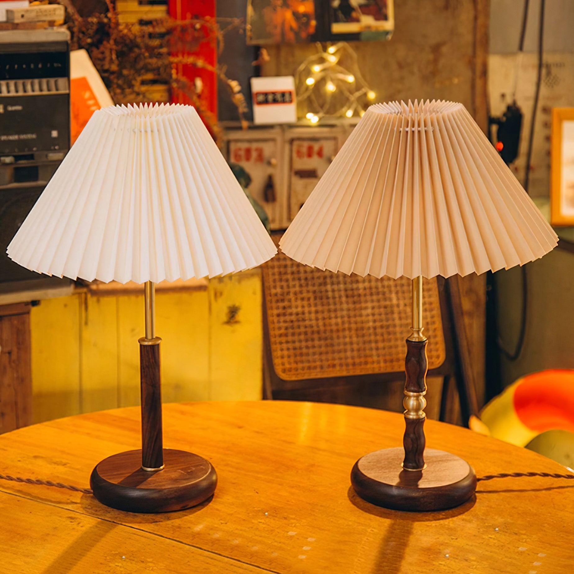 Ella Pleated Table Lamp - Loonglight