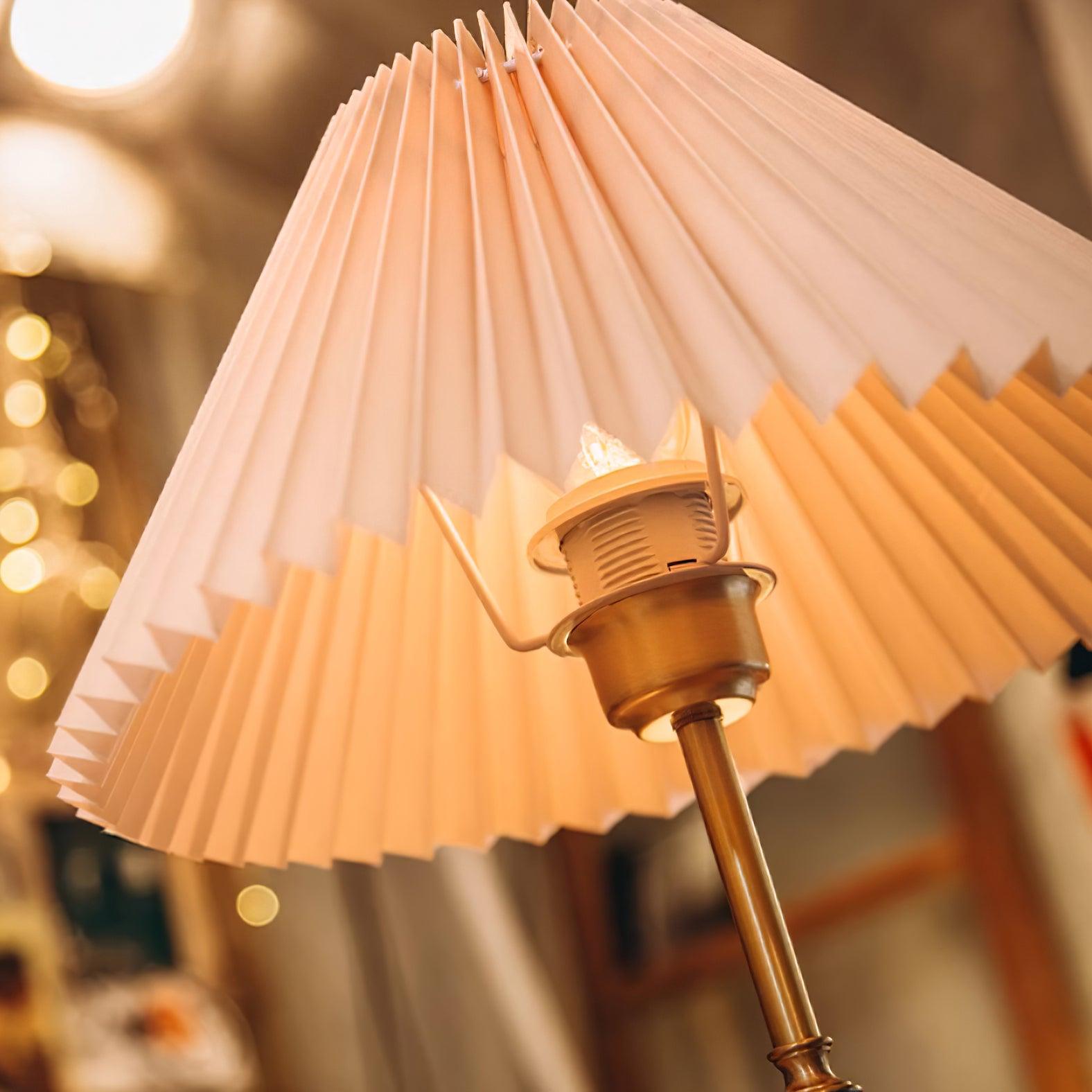 Ella Pleated Table Lamp - Loonglight