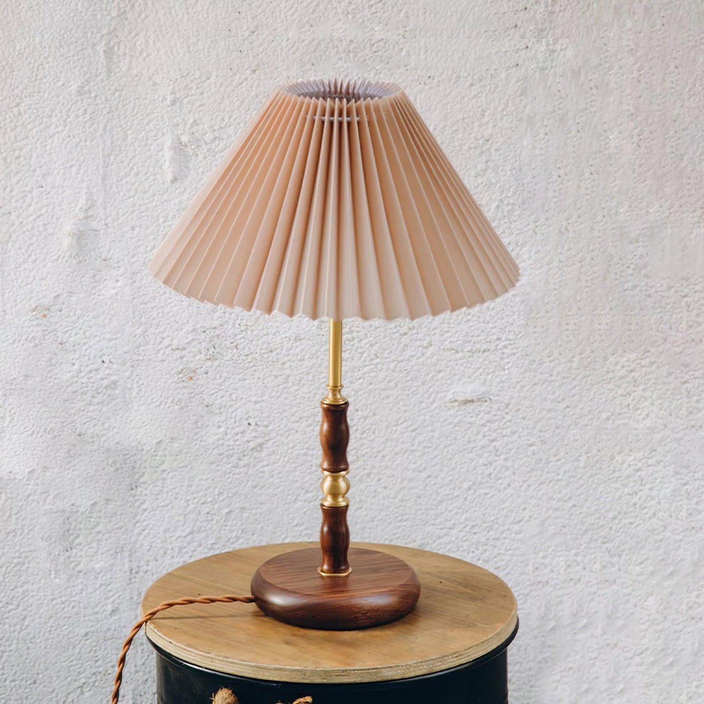 Ella Pleated Table Lamp - Loonglight