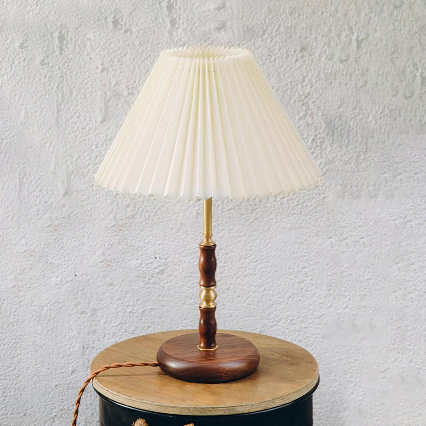 Ella Pleated Table Lamp - Loonglight