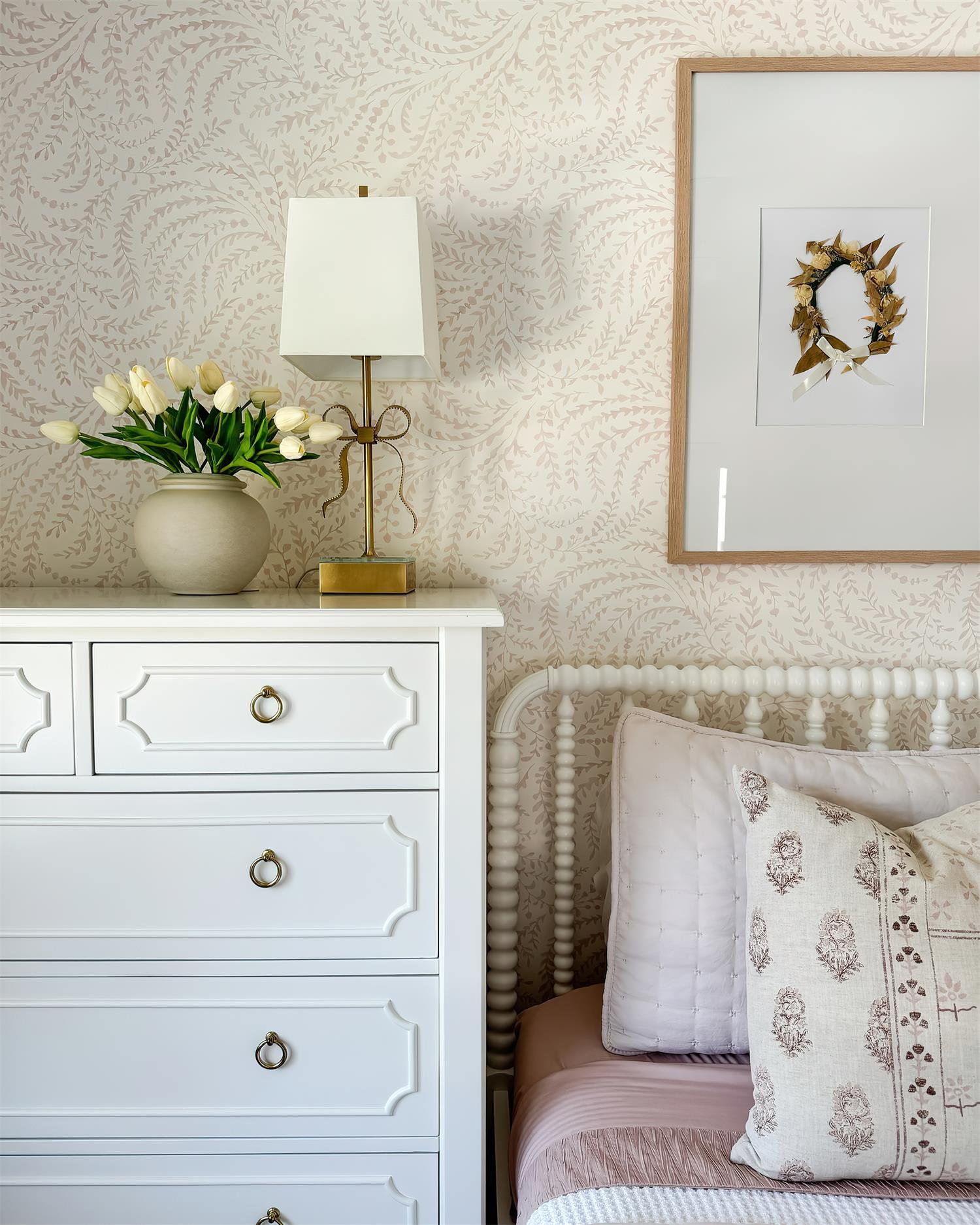 Ellery Gros Table Lamp - Loonglight