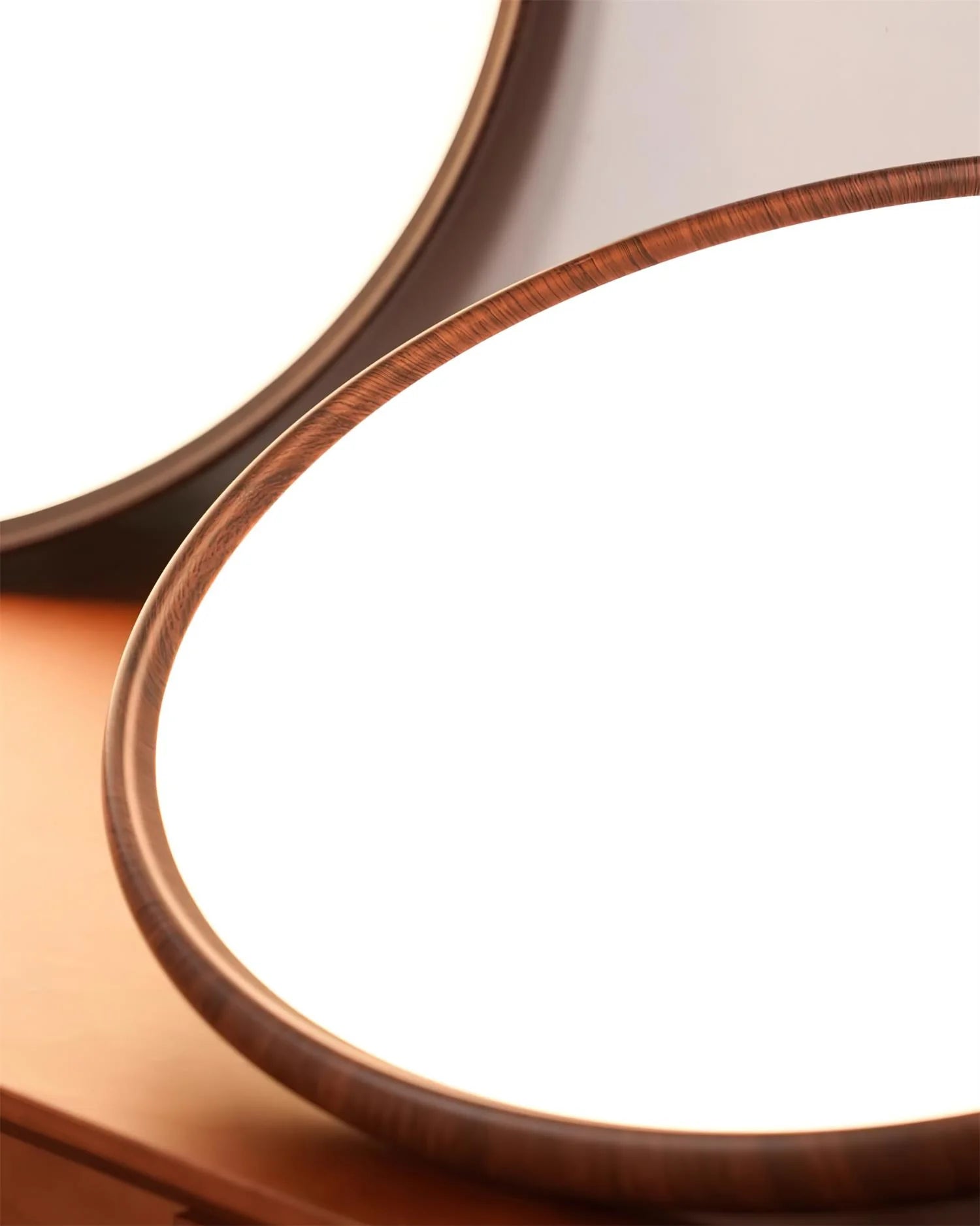 Ellos Ceiling Light - Loonglight