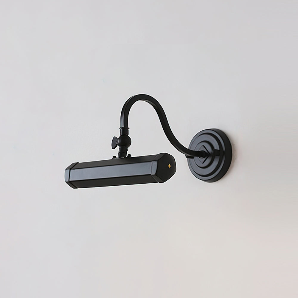 Curvara Wall Lamp
