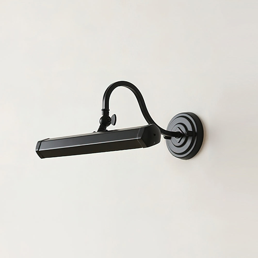 Curvara Wall Lamp