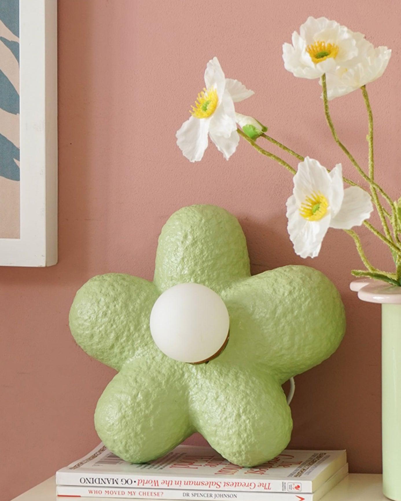 Emiko Flowers Table Lamp - Loonglight