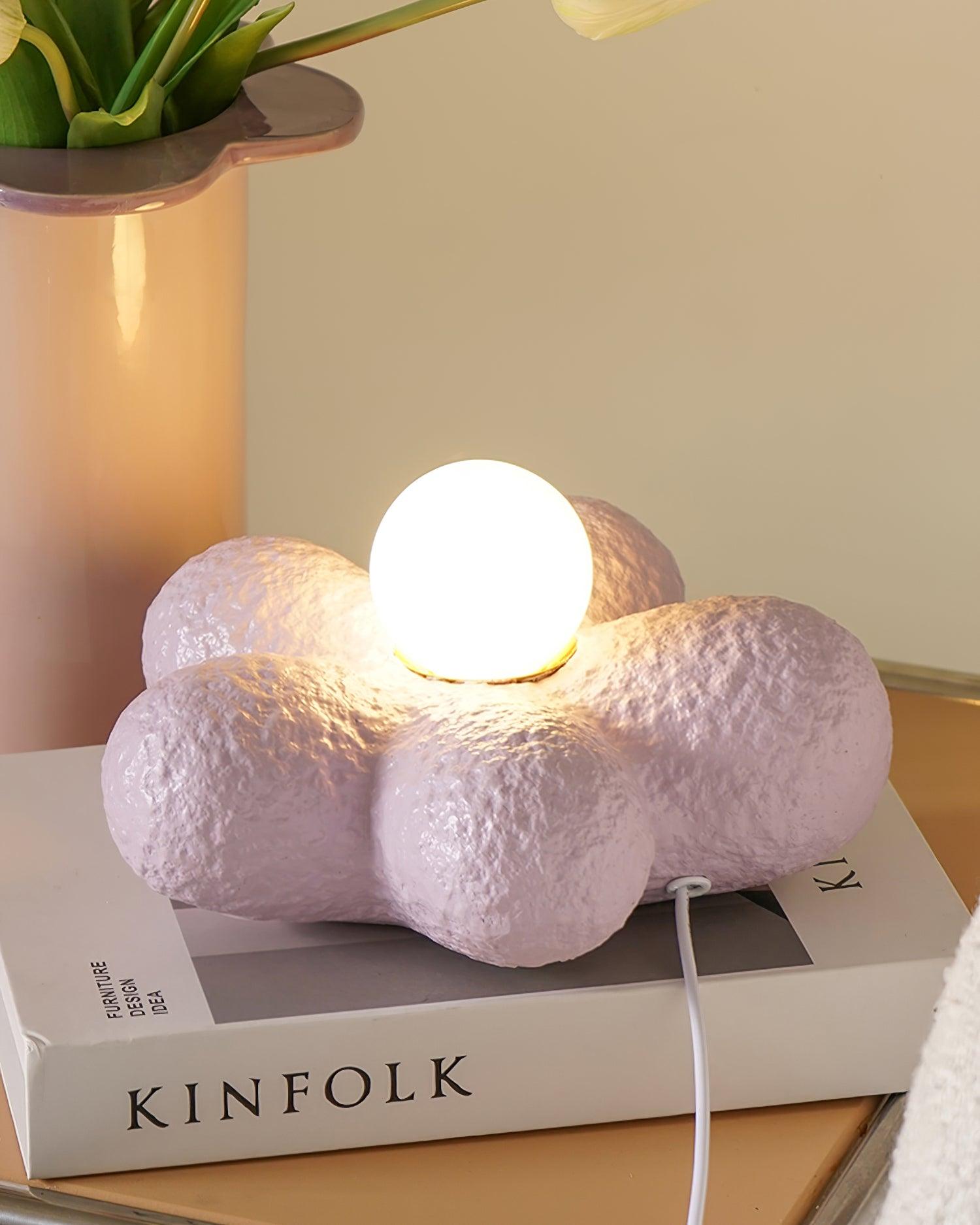 Emiko Flowers Table Lamp - Loonglight