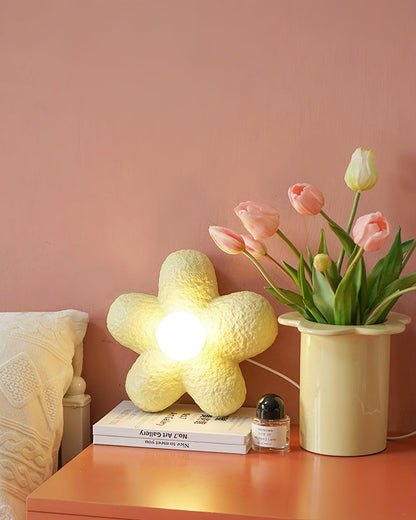 Emiko Flowers Table Lamp - Loonglight