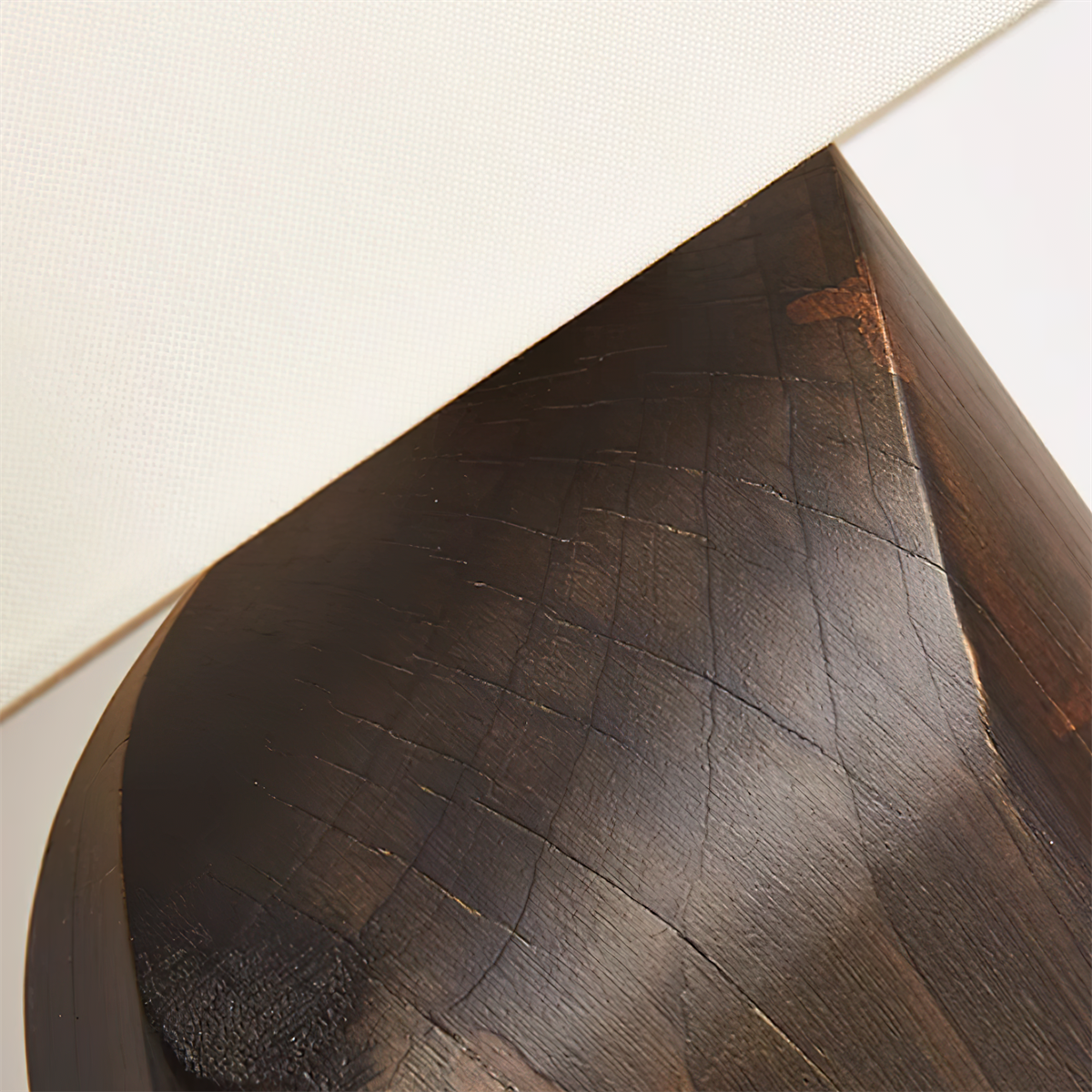 مصباح طاولة إسلا