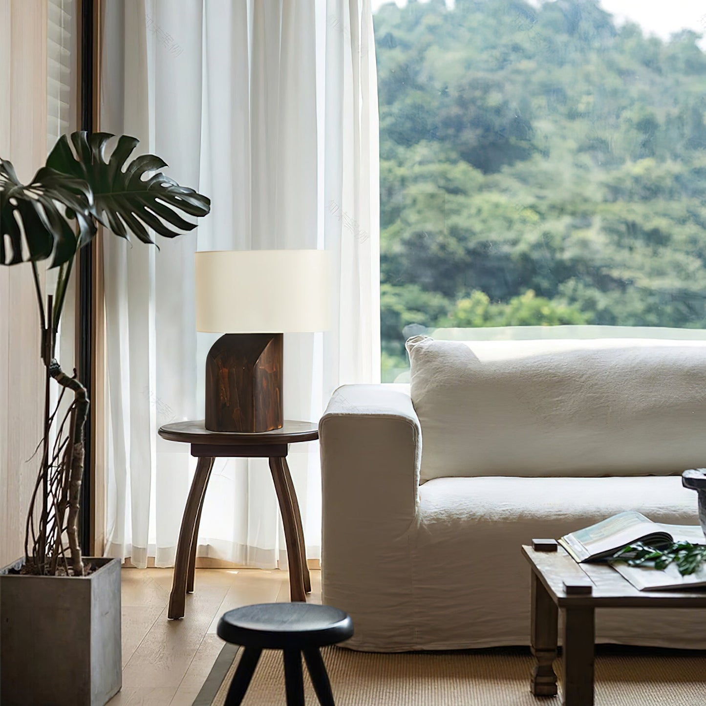 مصباح طاولة إسلا