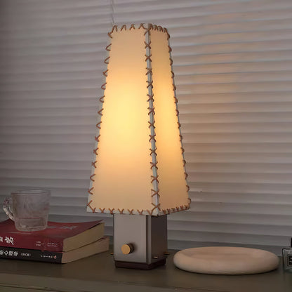 Estela Table Lamp - Loonglight
