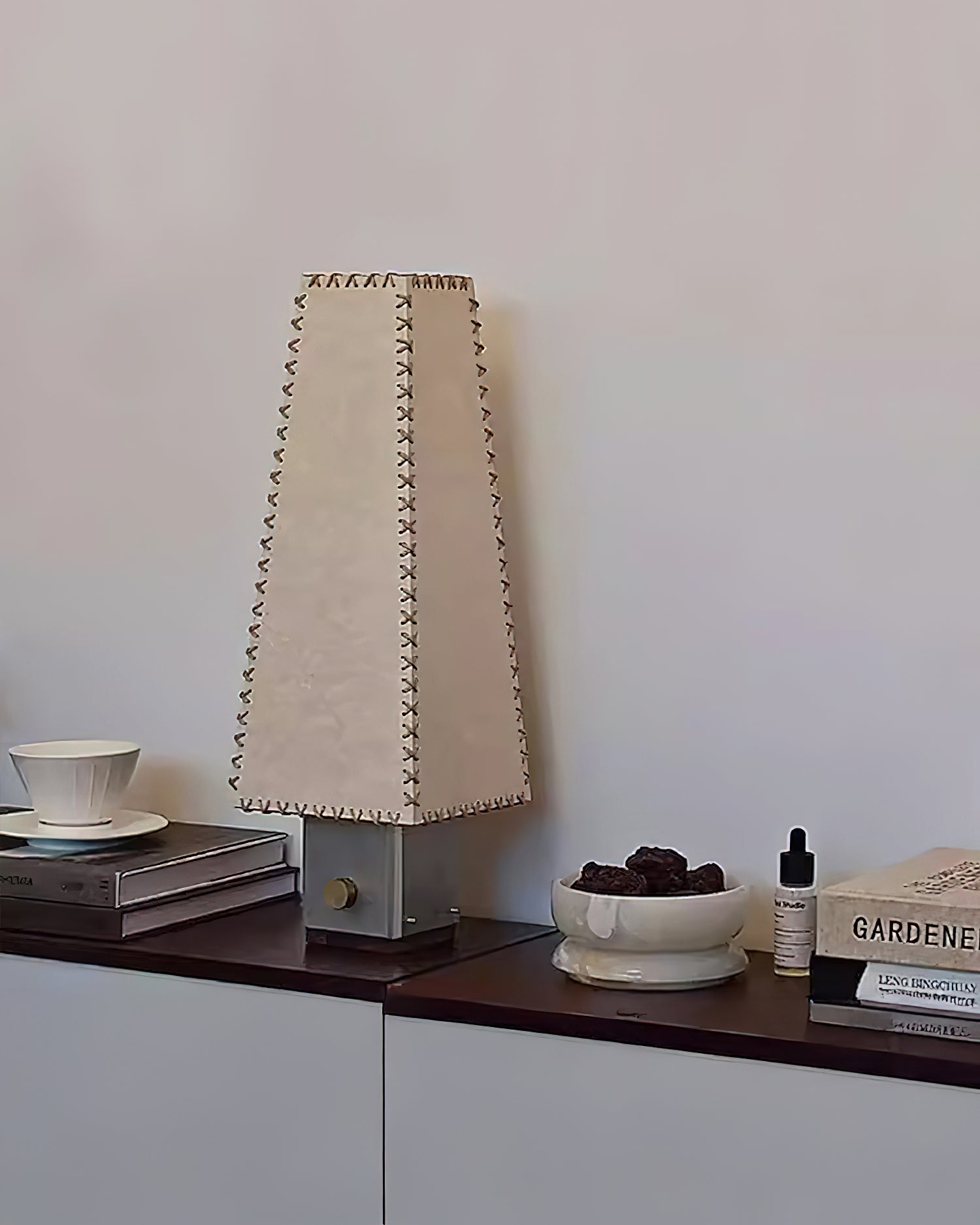 Estela Table Lamp - Loonglight