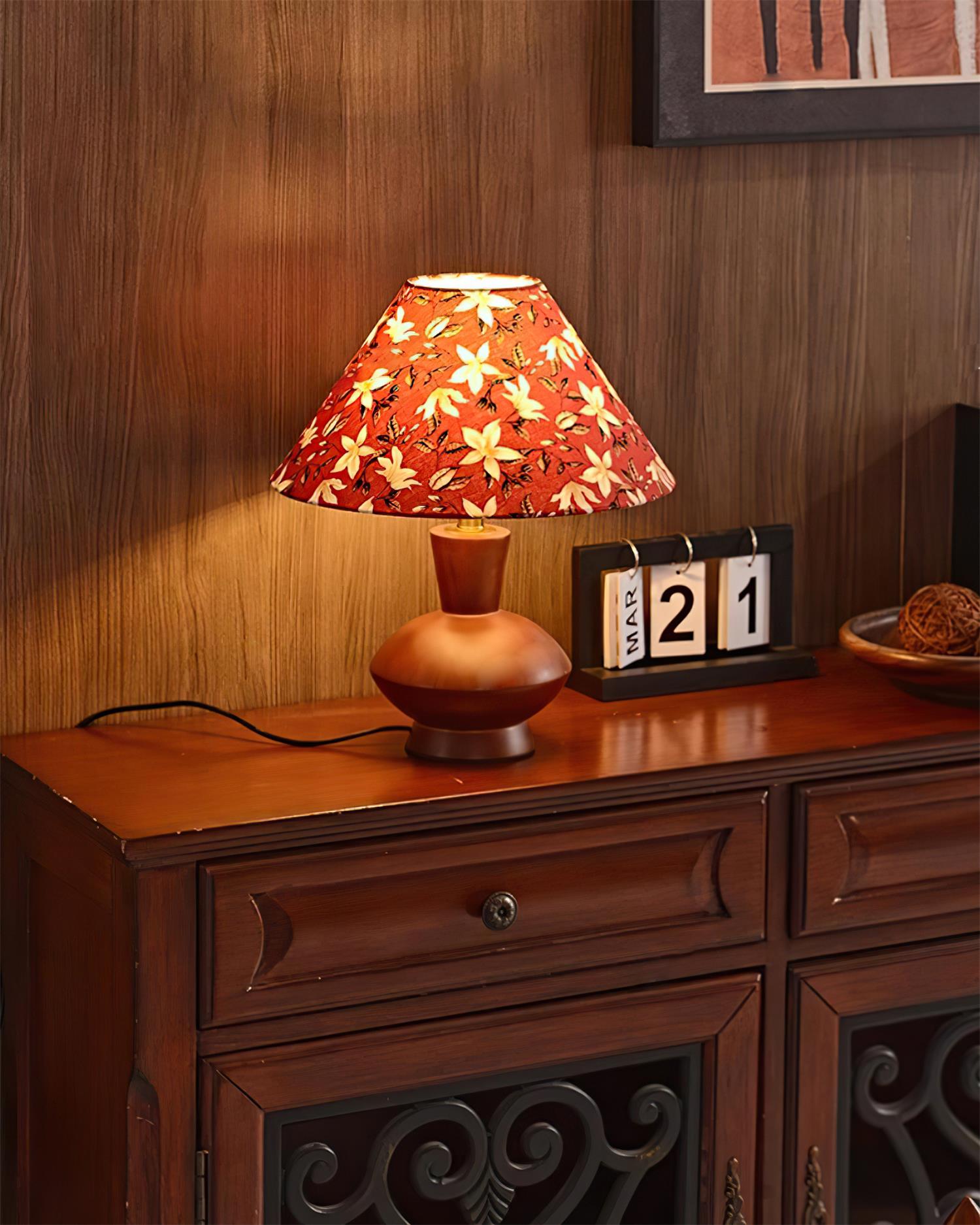 Evie Table Lamp - Loonglight