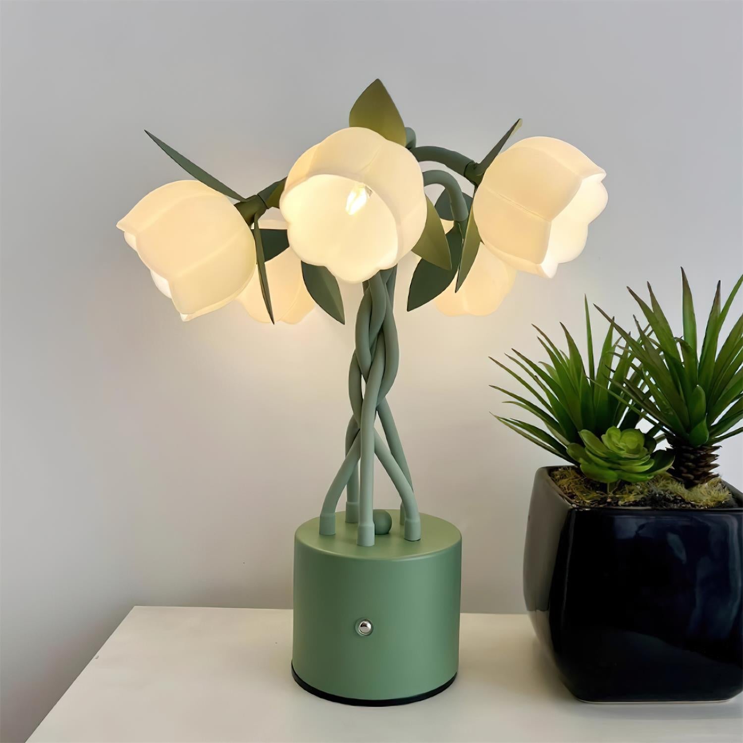 Faira Flower Table Lamp - Loonglight