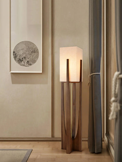 Fairbanks Floor Lamp - Loonglight