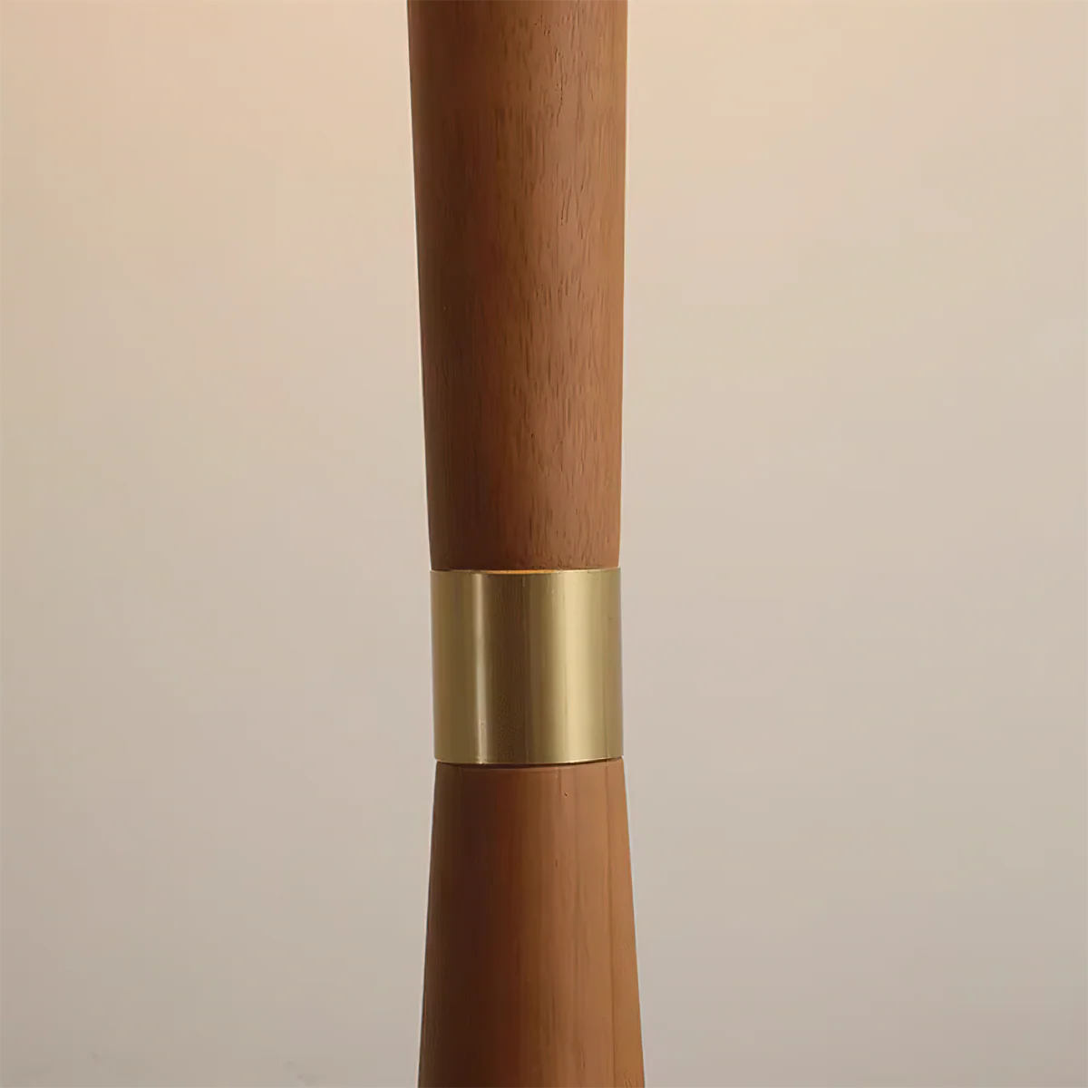 Faros Floor Lamp - Loonglight