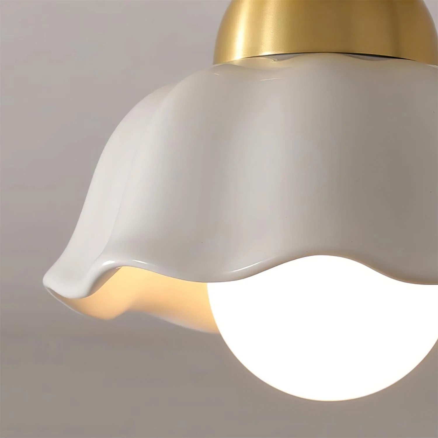 Finley Ceiling Lamp - Loonglight