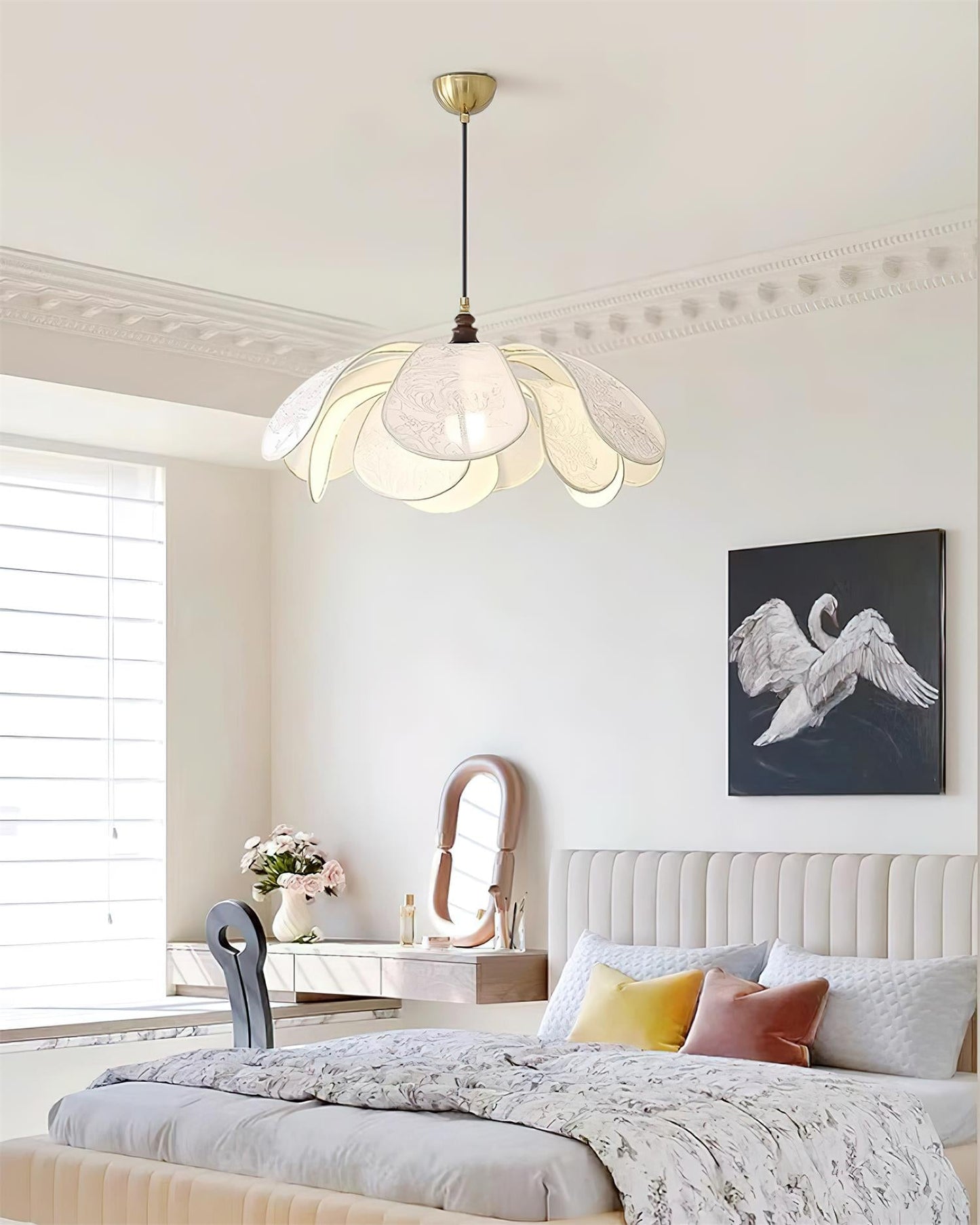 Savoy Petal Pendant Light