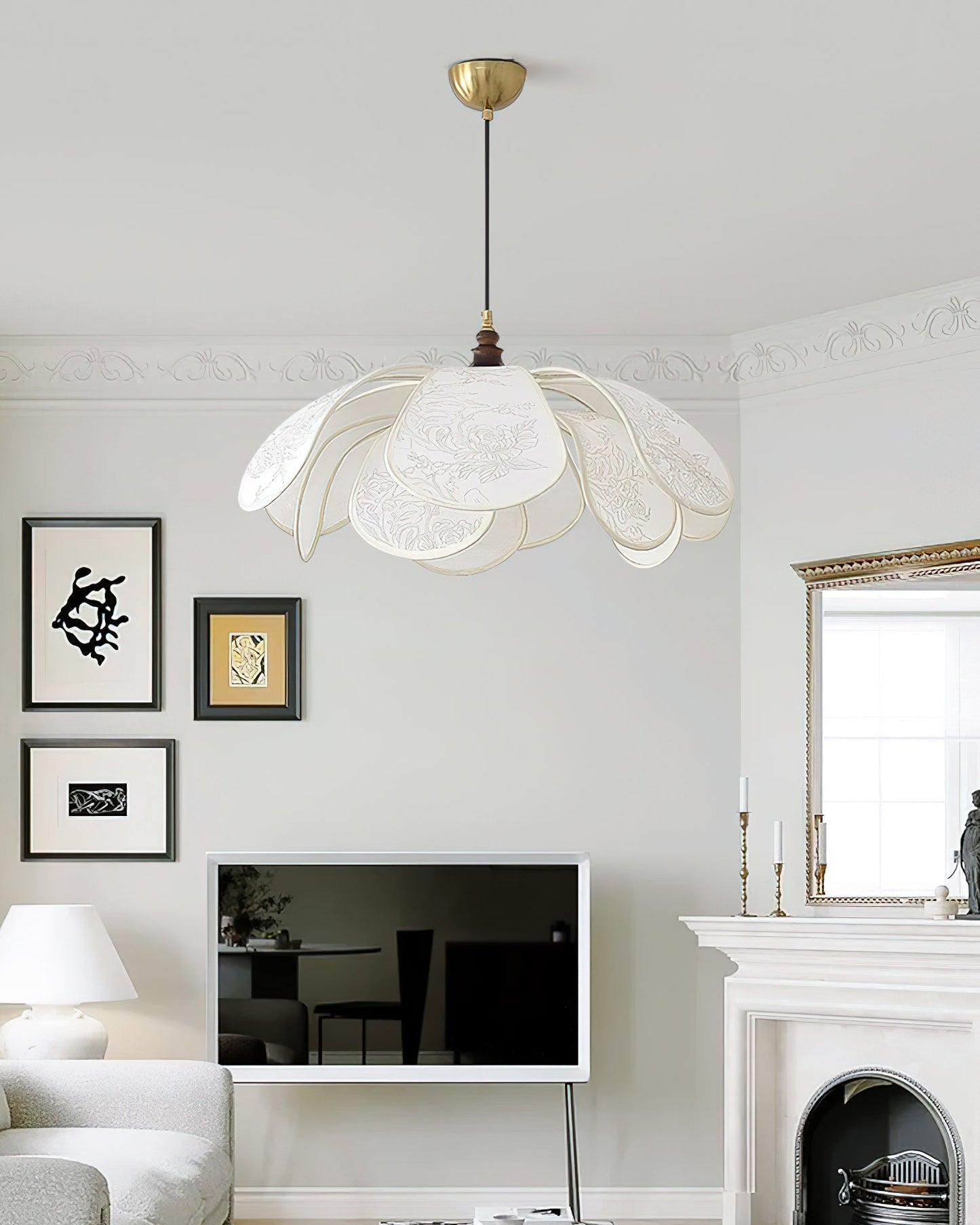 Savoy Petal Pendant Light