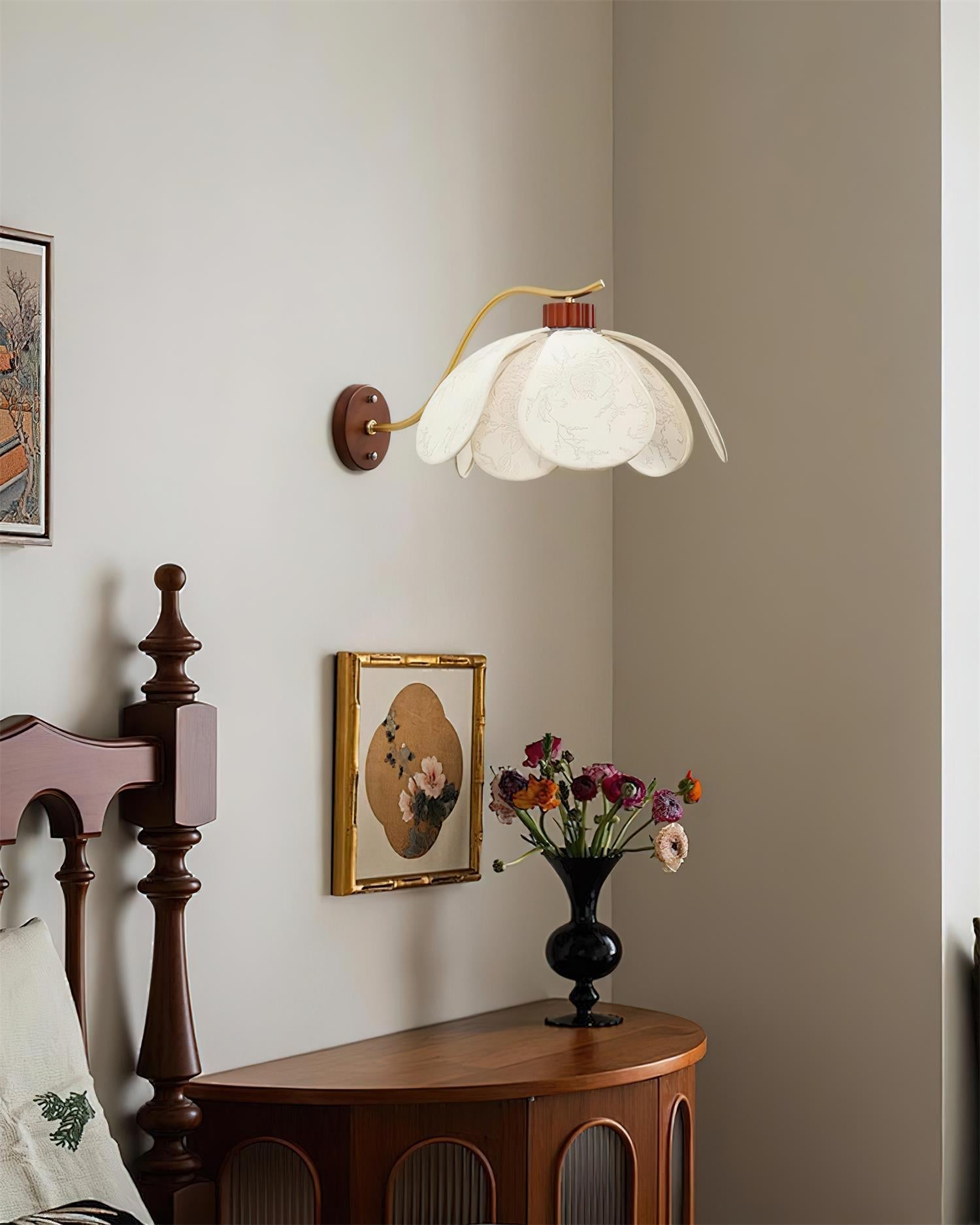 Florvia Fabric Petal Wall Lamp - Loonglight