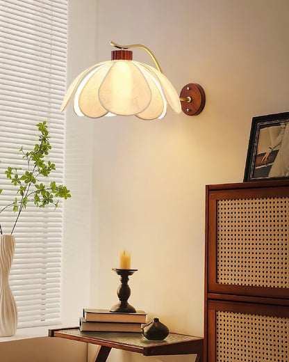 Florvia Fabric Petal Wall Lamp - Loonglight