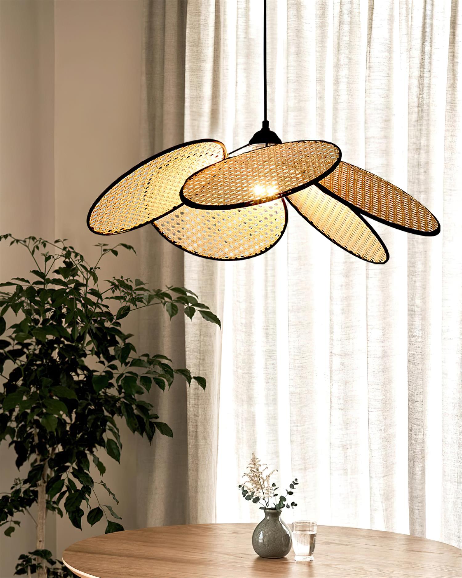 Rattan Flower Pendant Light - Loonglight