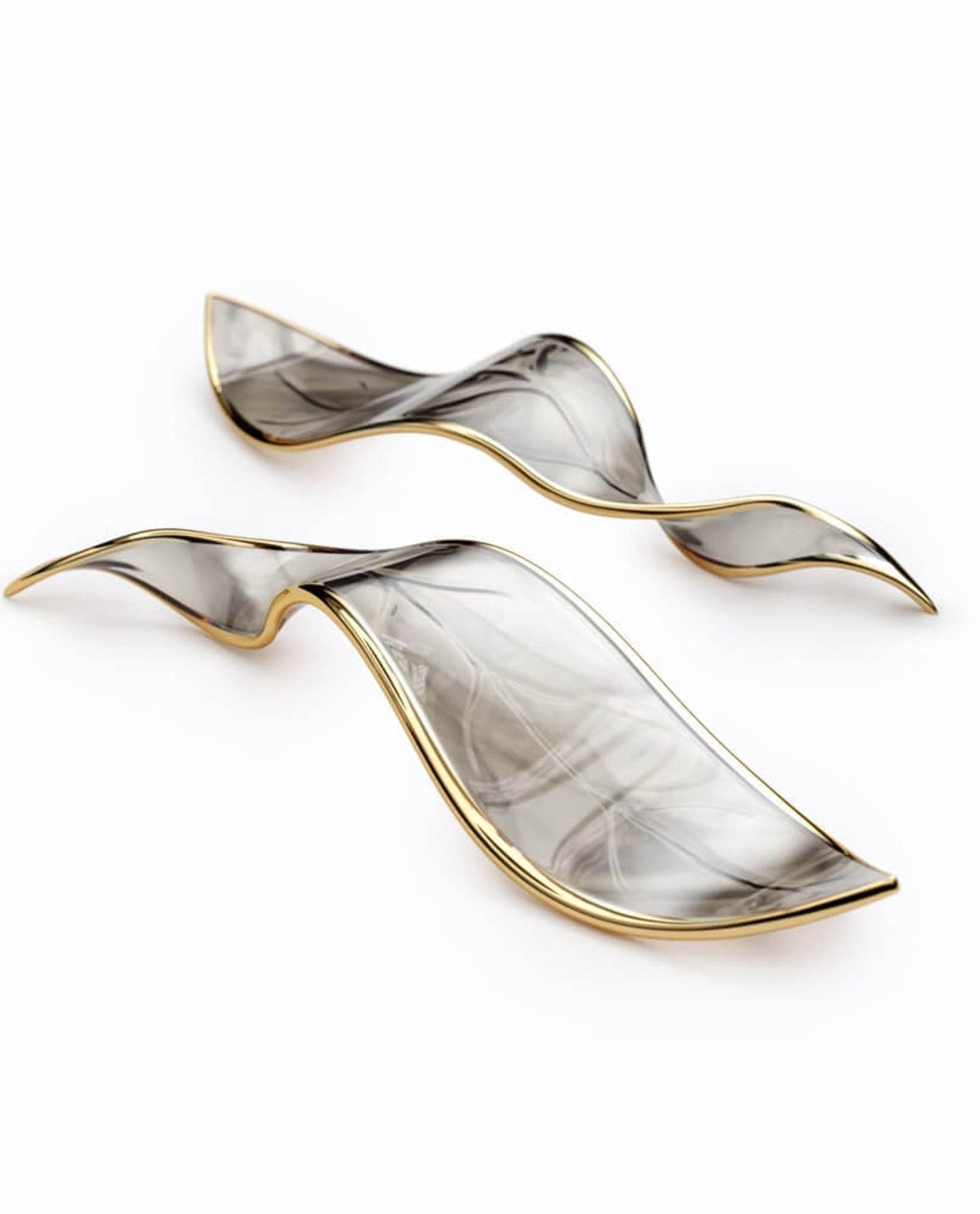 Fluttering Glass Leaf Chandelier - Loonglight