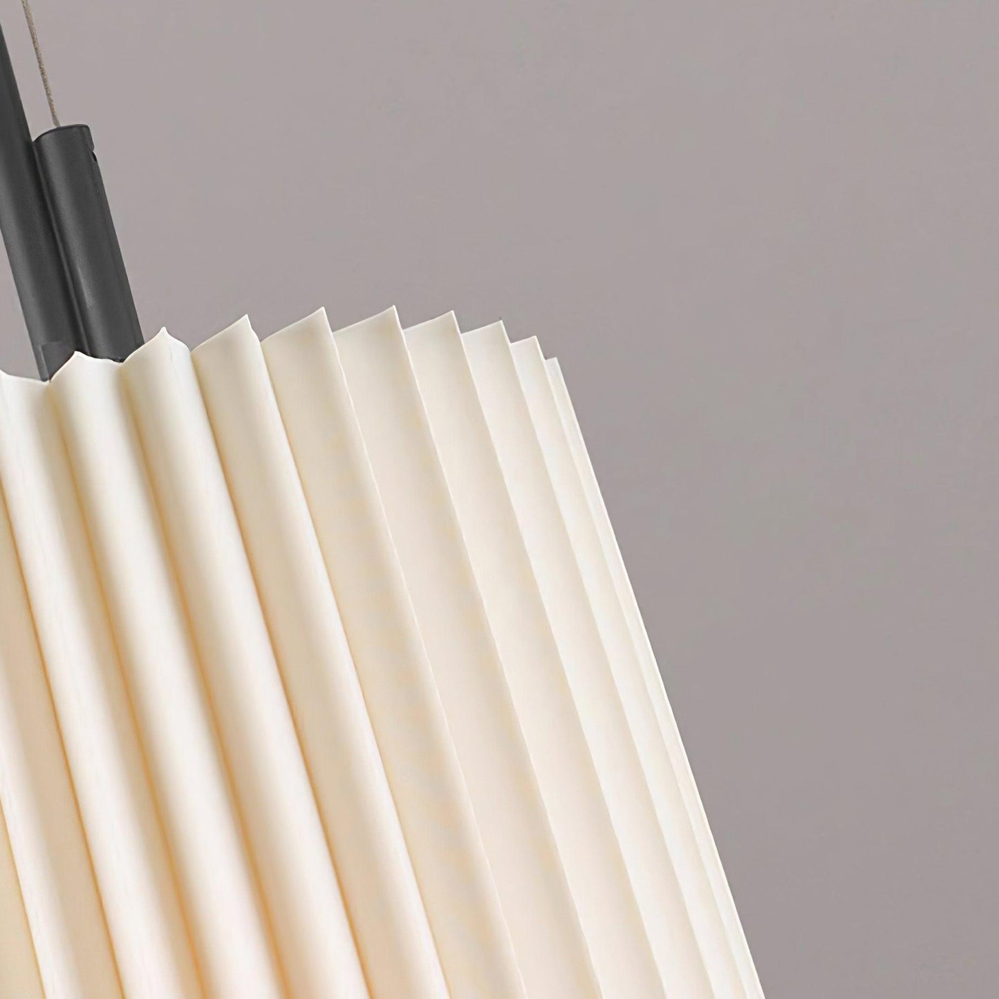 Folie White Pendant Light - Loonglight