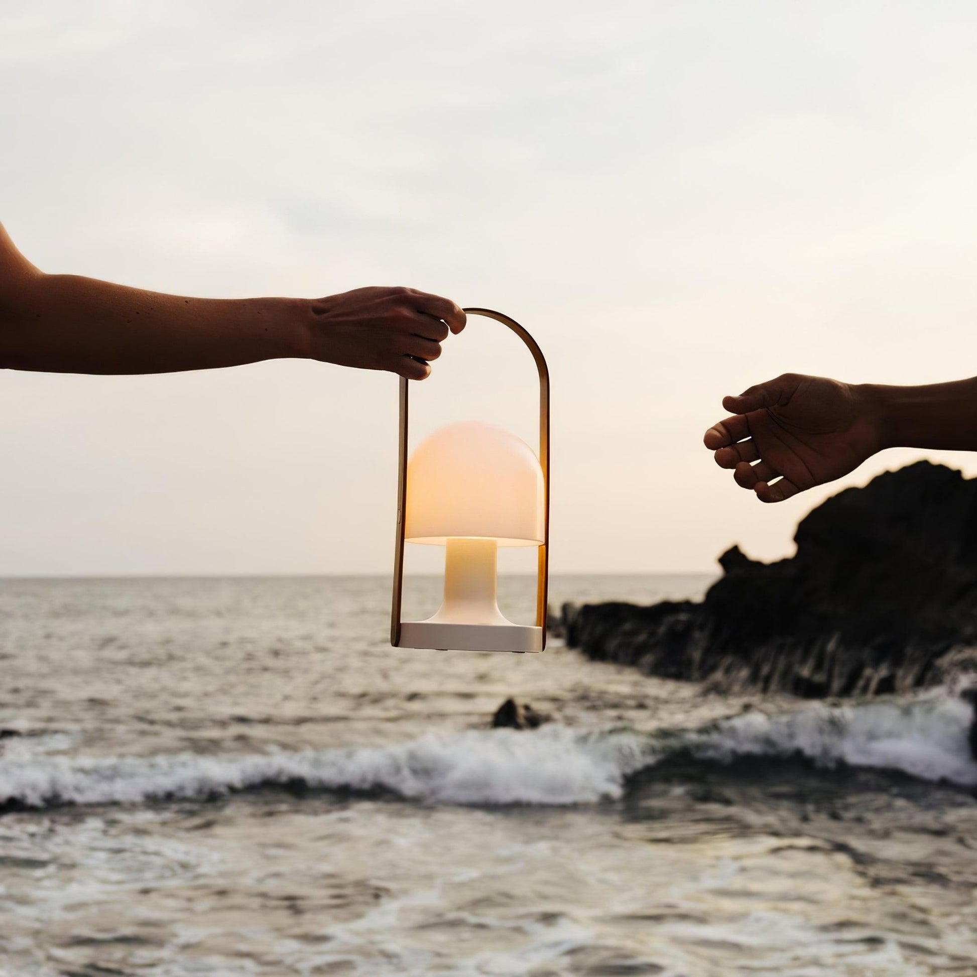 FollowMe Portable Table Lamp (built-in battery) - Loonglight