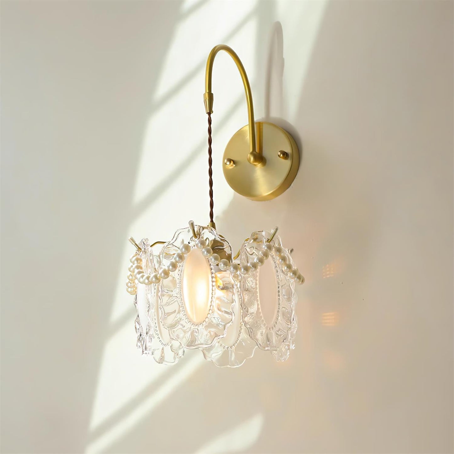 French Nisa Wall Lamp