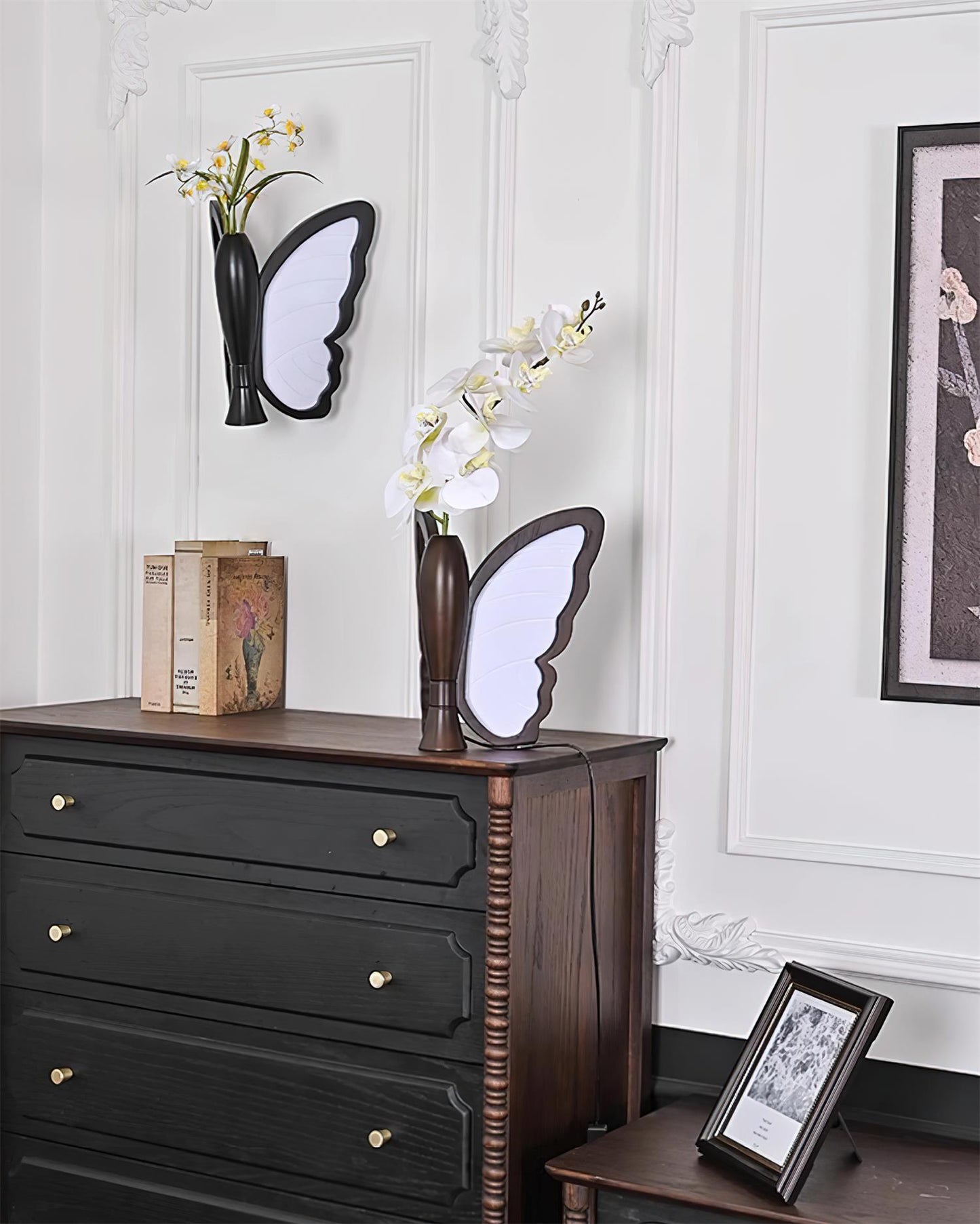 Galileo Butterfly Table Lamp - Loonglight