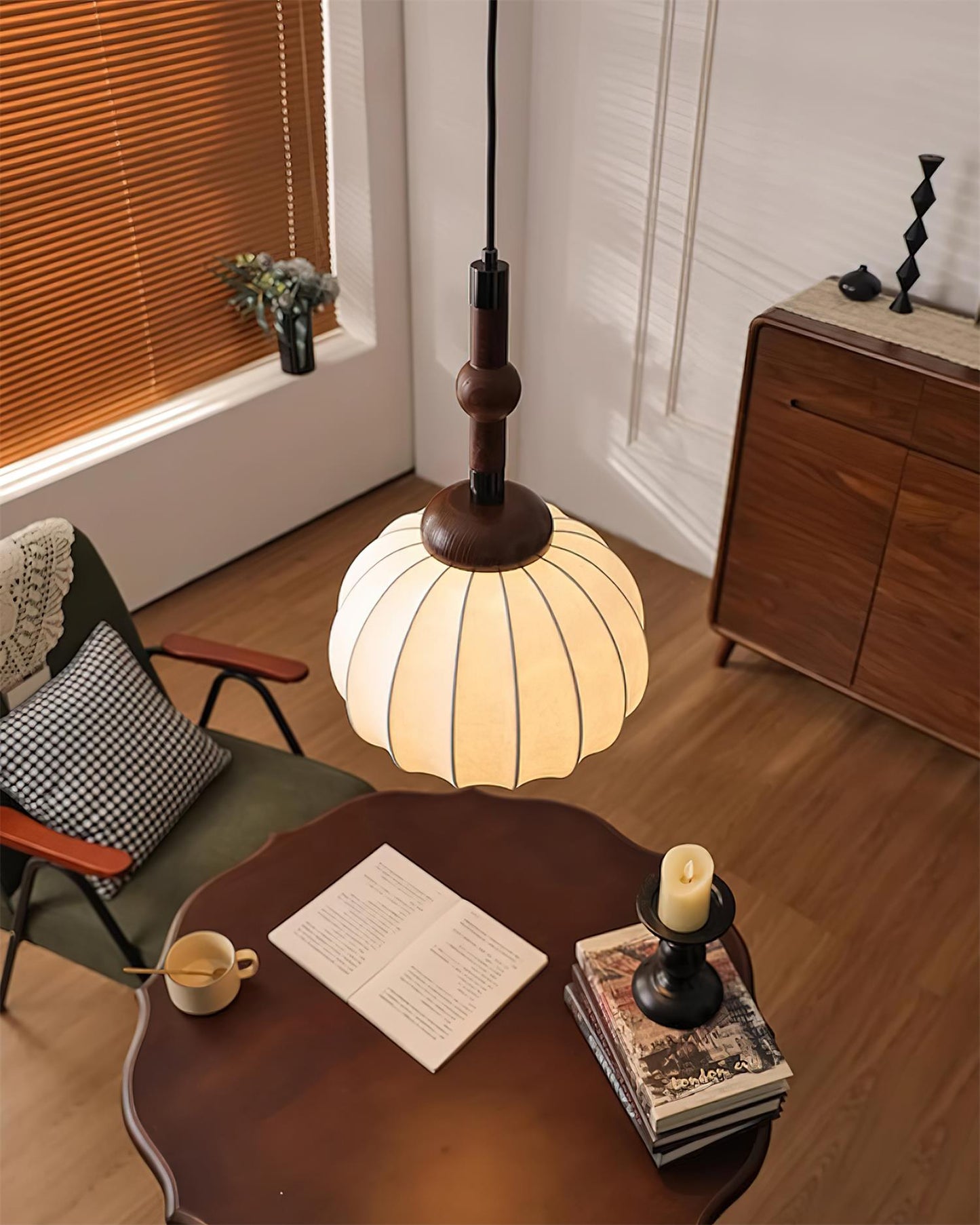 Gaya Silk Pendant Light - Loonglight