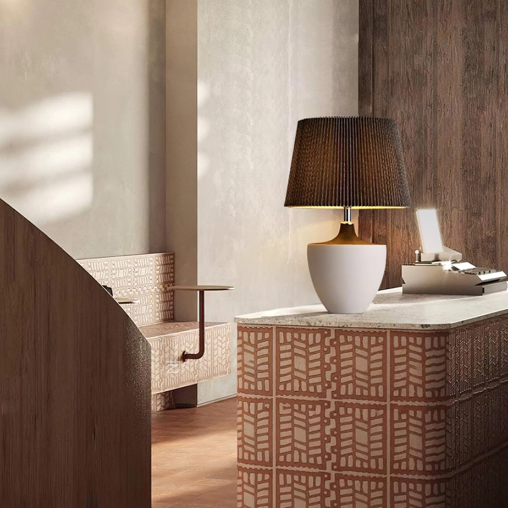 Ghassan Table Lamp - Loonglight