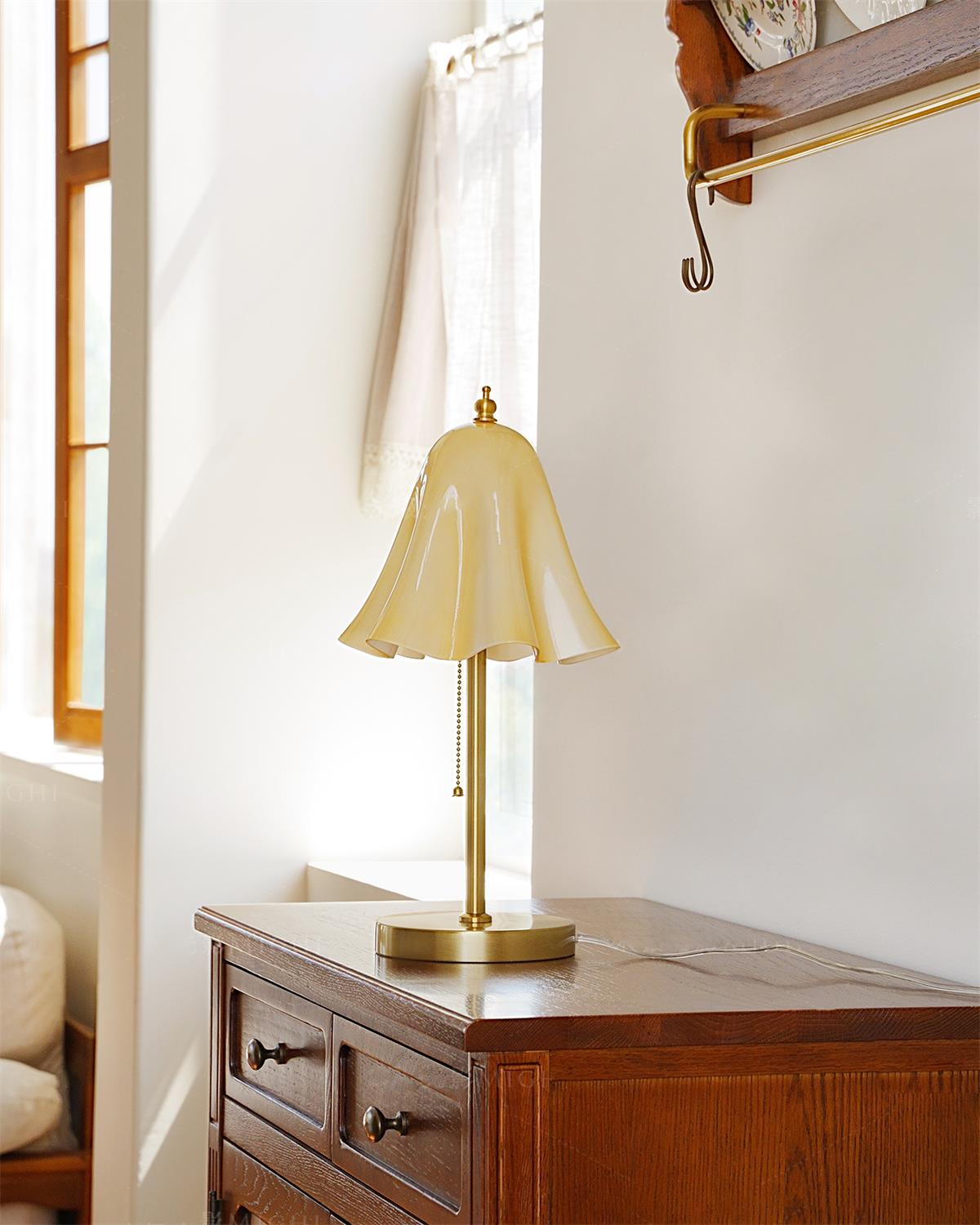 Glacea Table Lamp - Loonglight