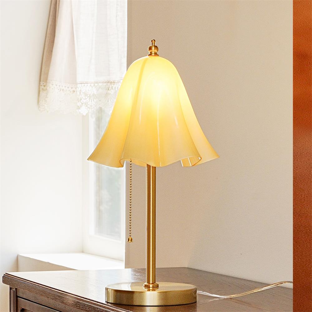 Glacea Table Lamp - Loonglight