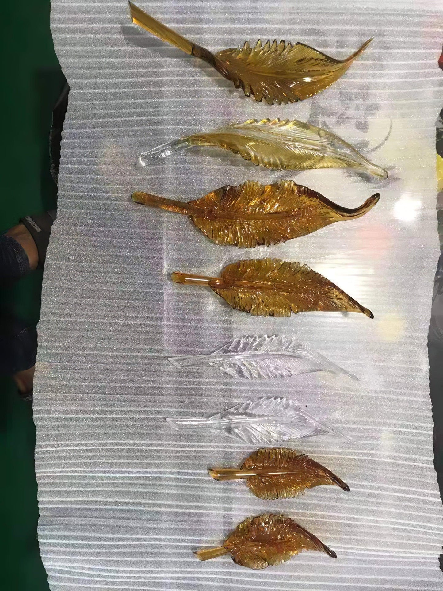 Artistic Glass Feather Chandelier - Loonglight