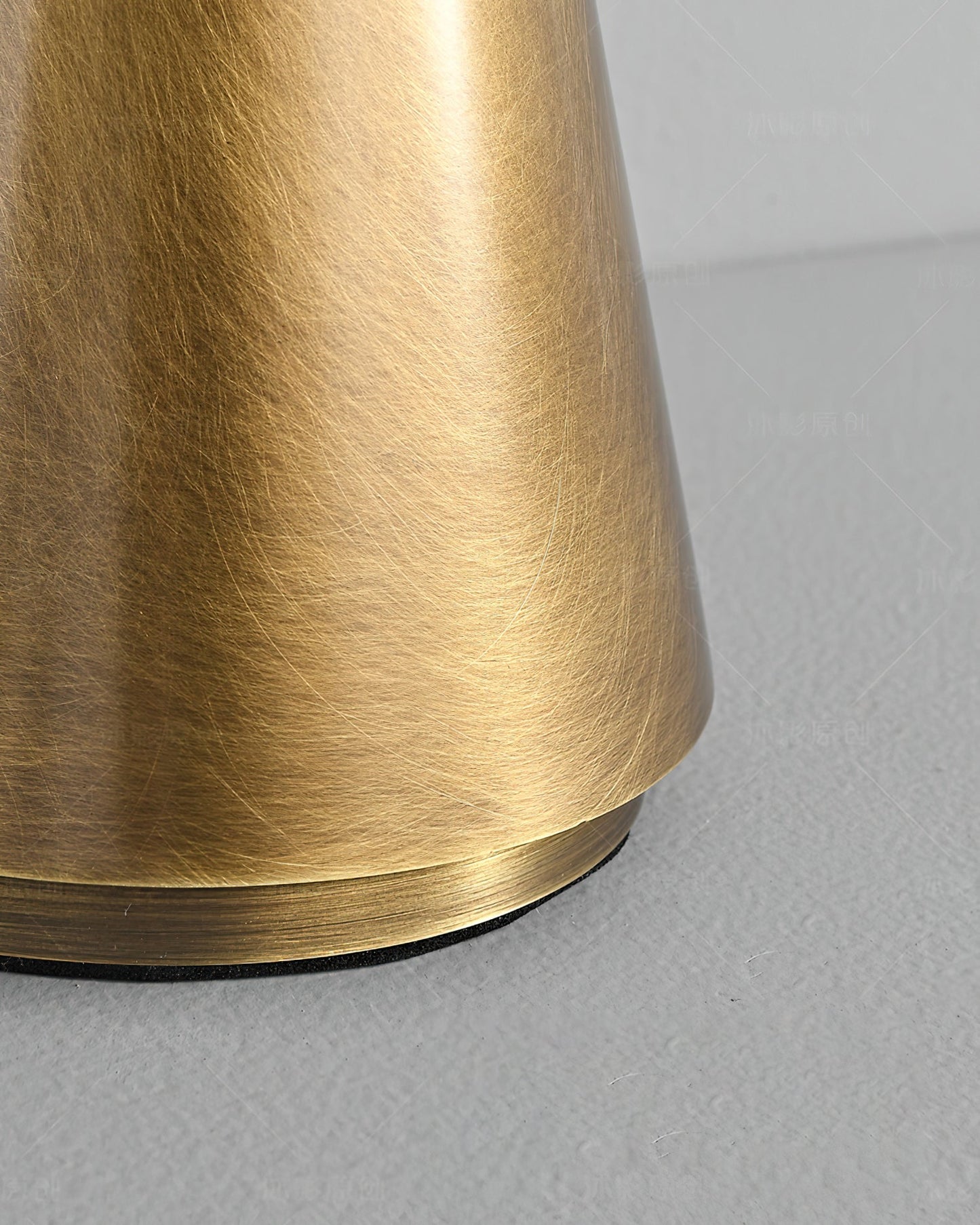 Glint Table Lamp - Loonglight