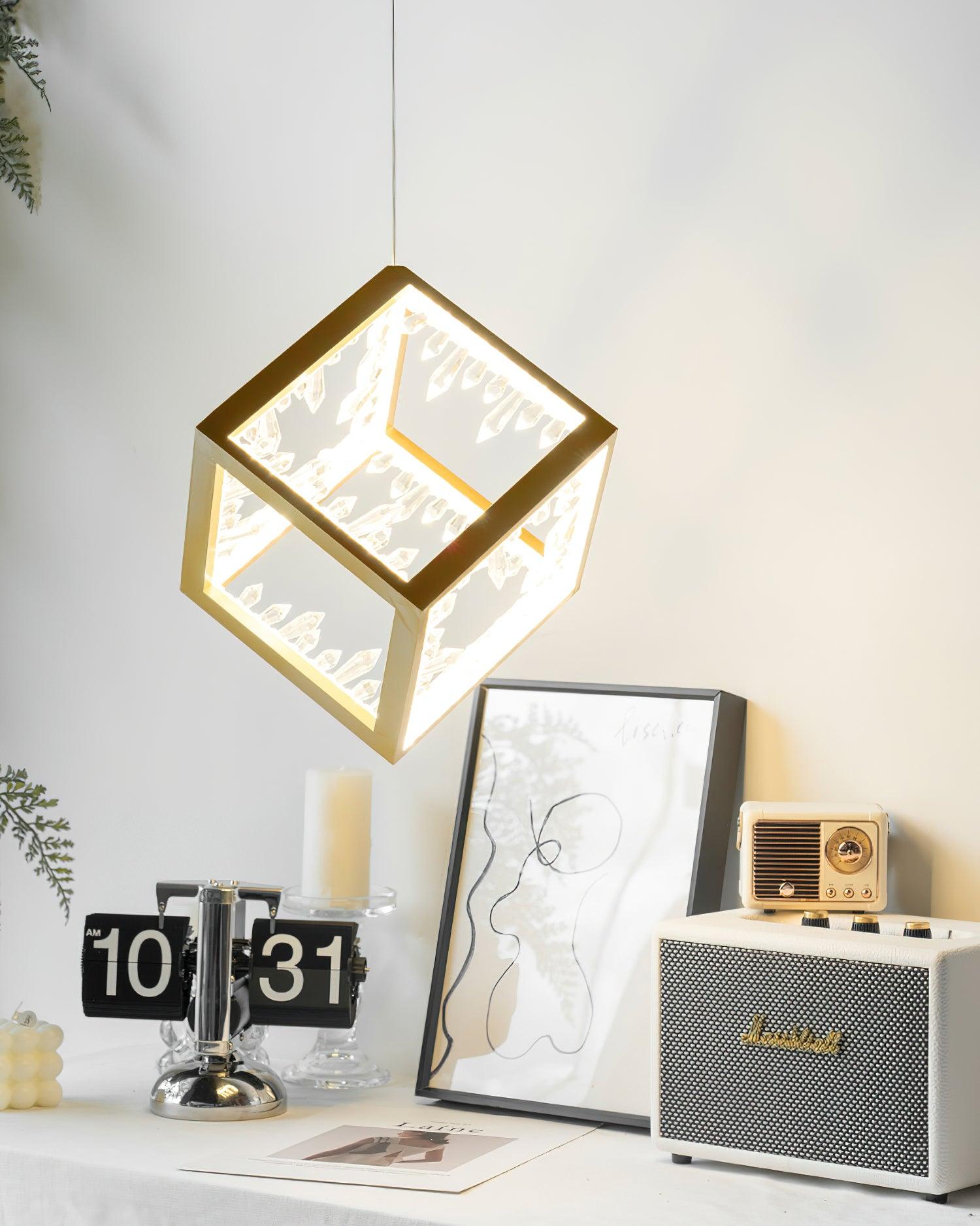 Gold Lattice Pendant Light - Loonglight