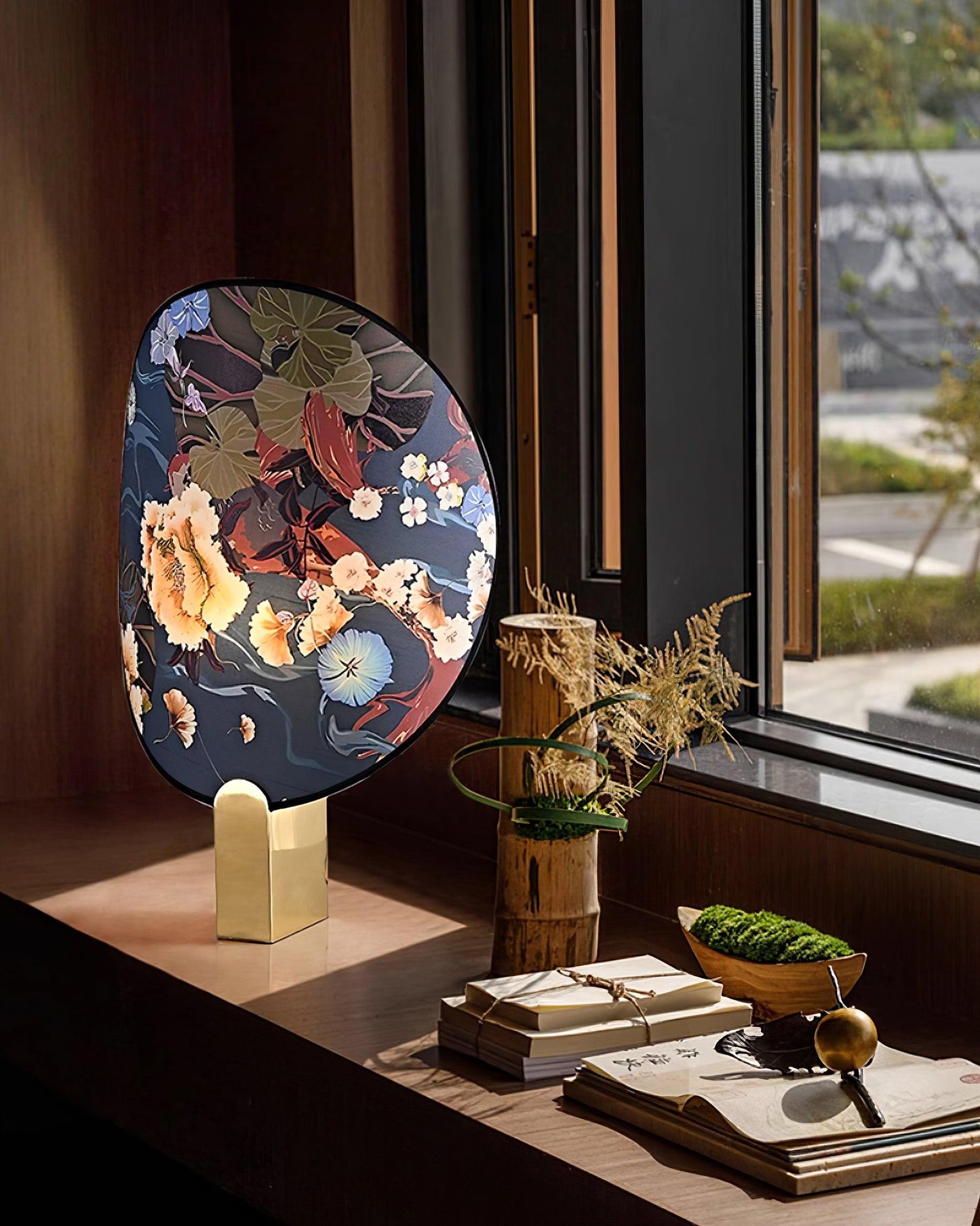 Gothic Ravens Flowers Table Lamp - Loonglight