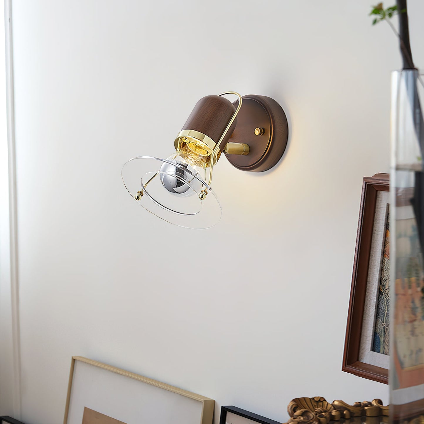 Halle Wall Lamp