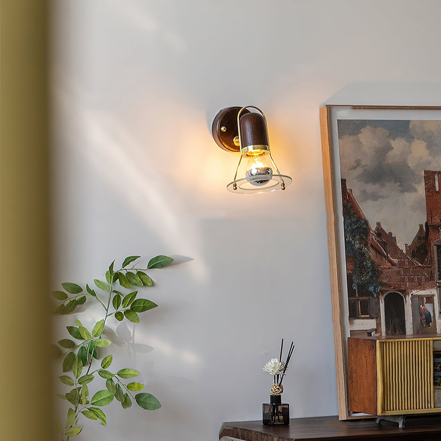 Halle Wall Lamp