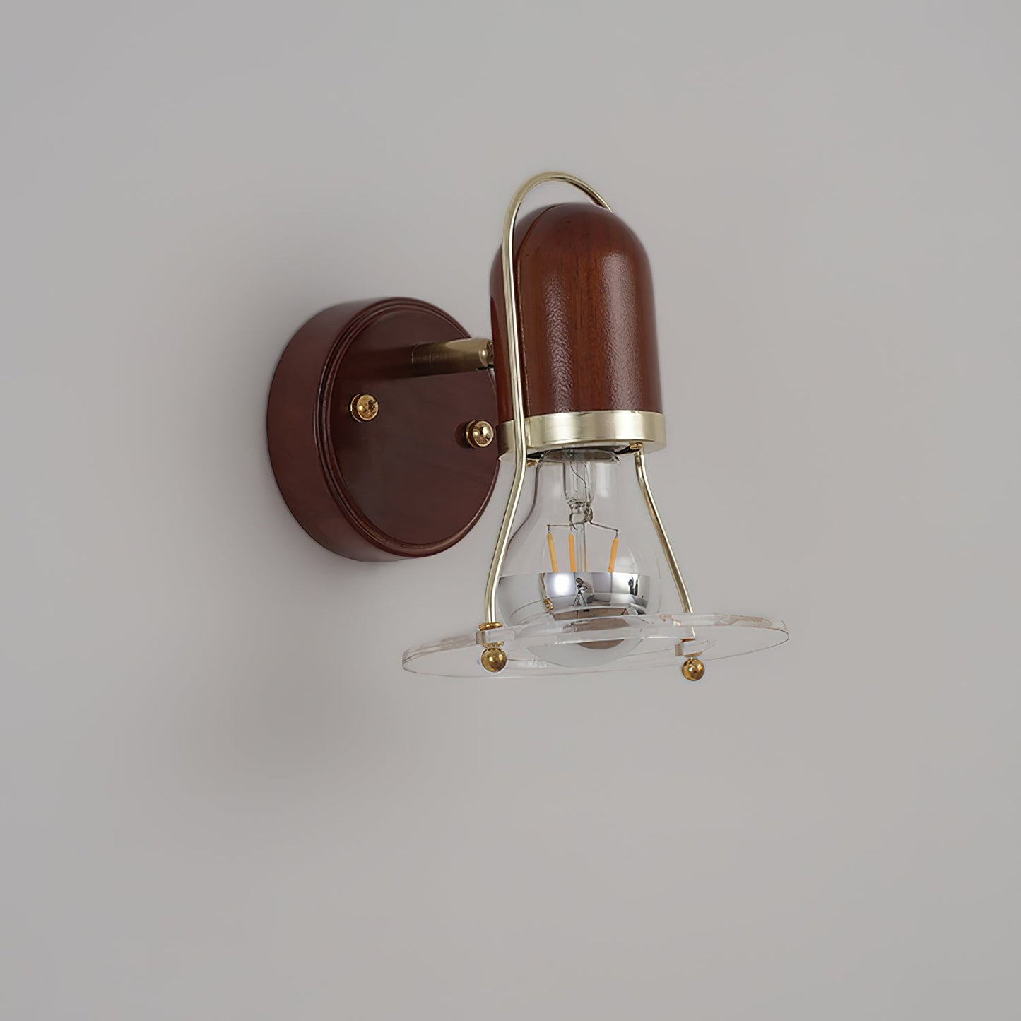 Halle Wall Lamp