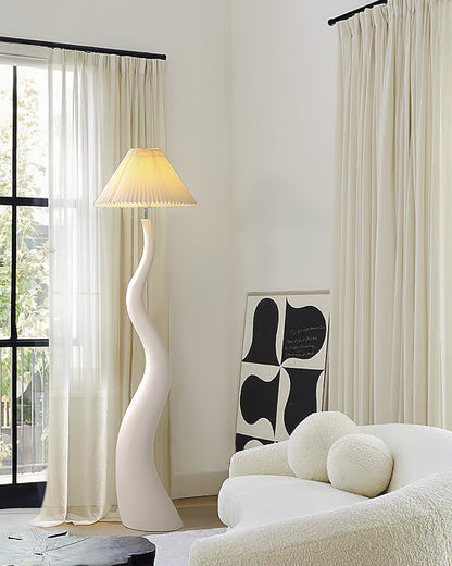Haruki Twisted Floor Lamp - Loonglight